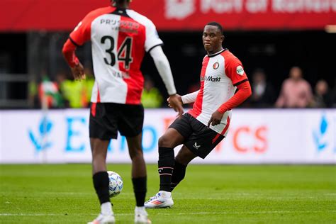 i search from|Rangers sign Feyenoord defender Kasanwirjo on loan .